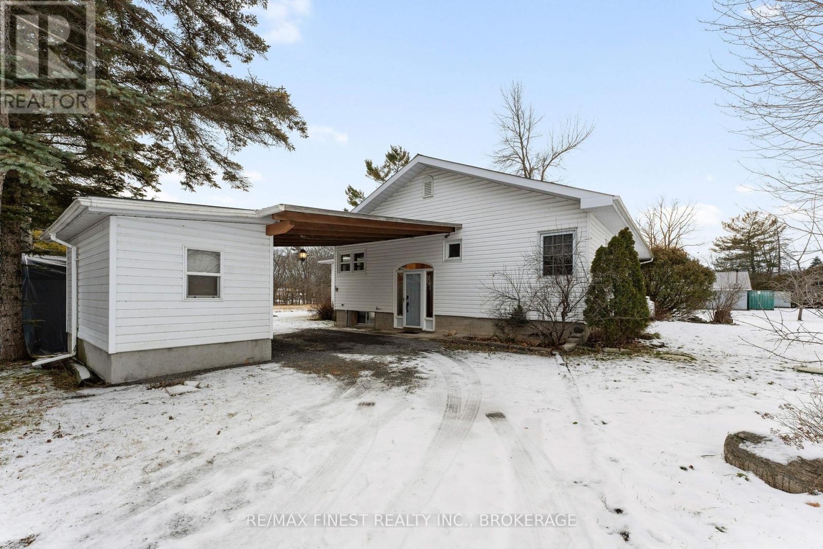 174 County Road 4, Loyalist (Lennox And Addington - South), Ontario  K0H 1G0 - Photo 37 - X12694312