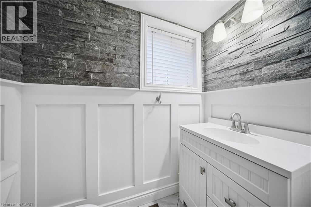 2502 Postmaster Drive, Oakville, Ontario  L6M 5A8 - Photo 14 - 40798509