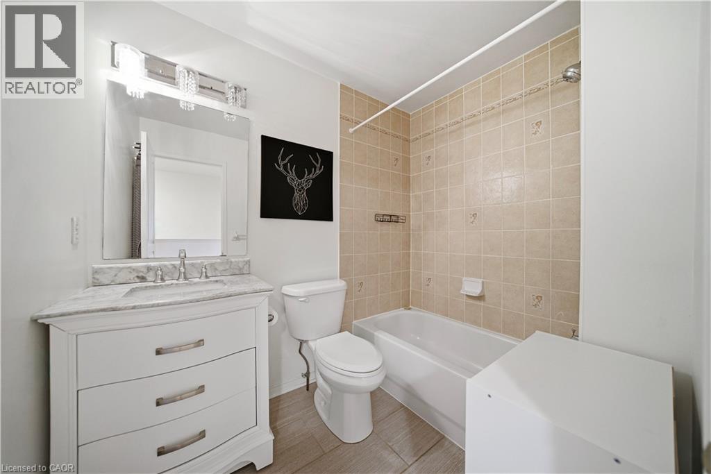 2502 Postmaster Drive, Oakville, Ontario  L6M 5A8 - Photo 18 - 40798509