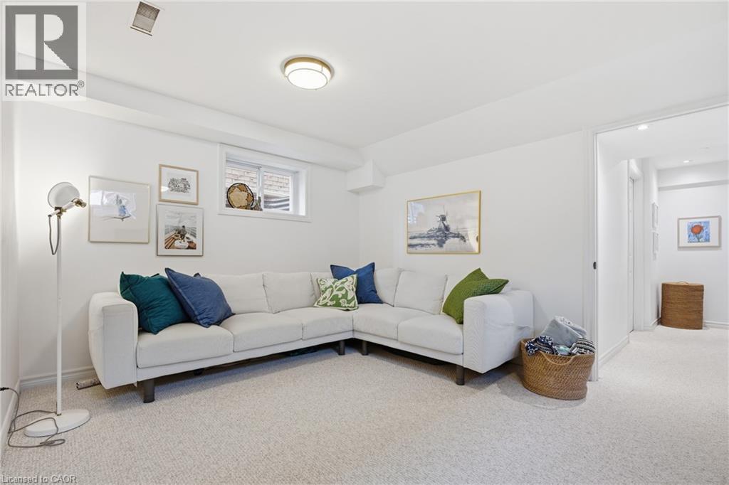 121 Moss Place, Guelph, Ontario  N1G 4V4 - Photo 23 - 40798249