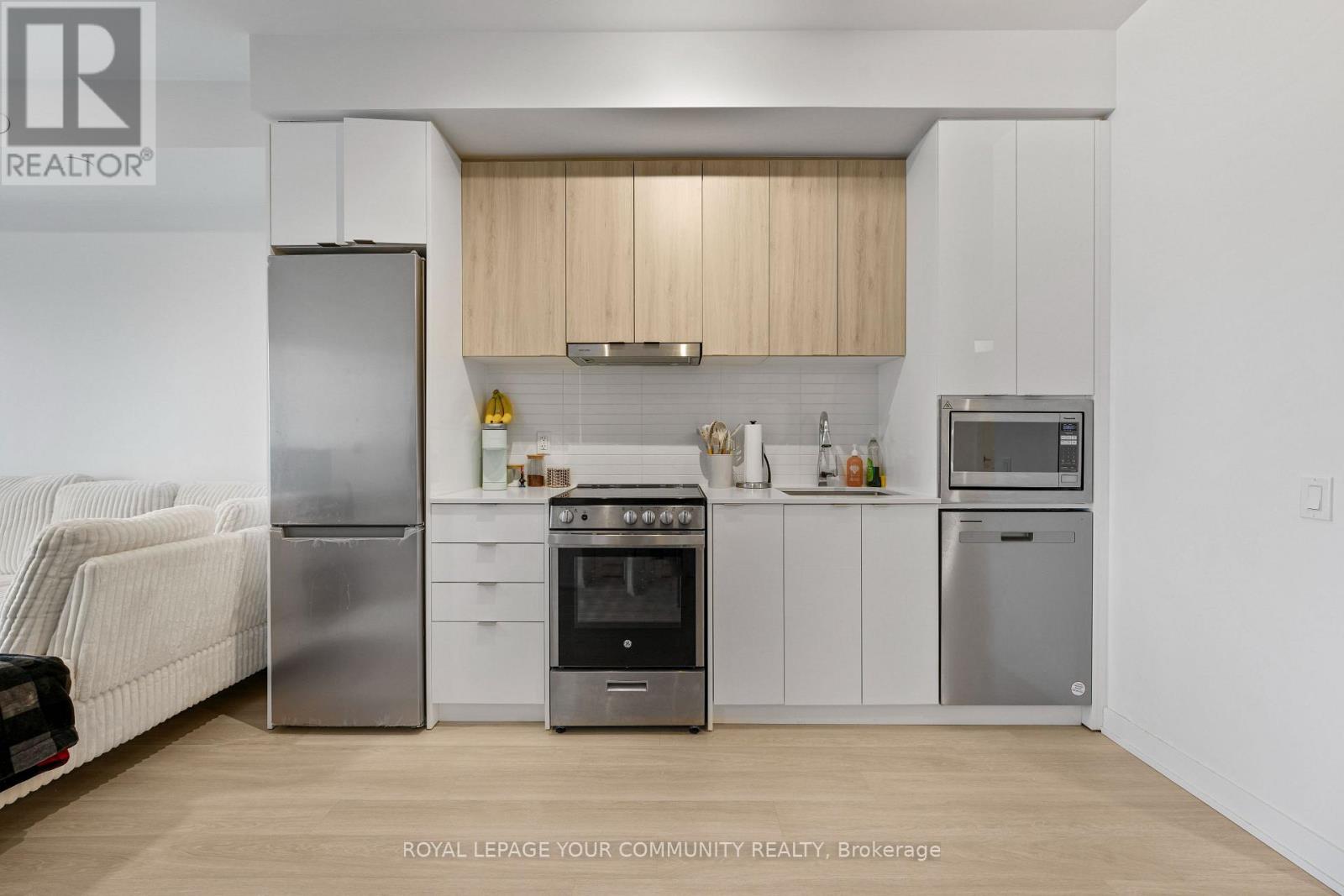 2109 - 30 Upper Mall Way, Vaughan, Ontario  L4J 0L7 - Photo 9 - N12695530