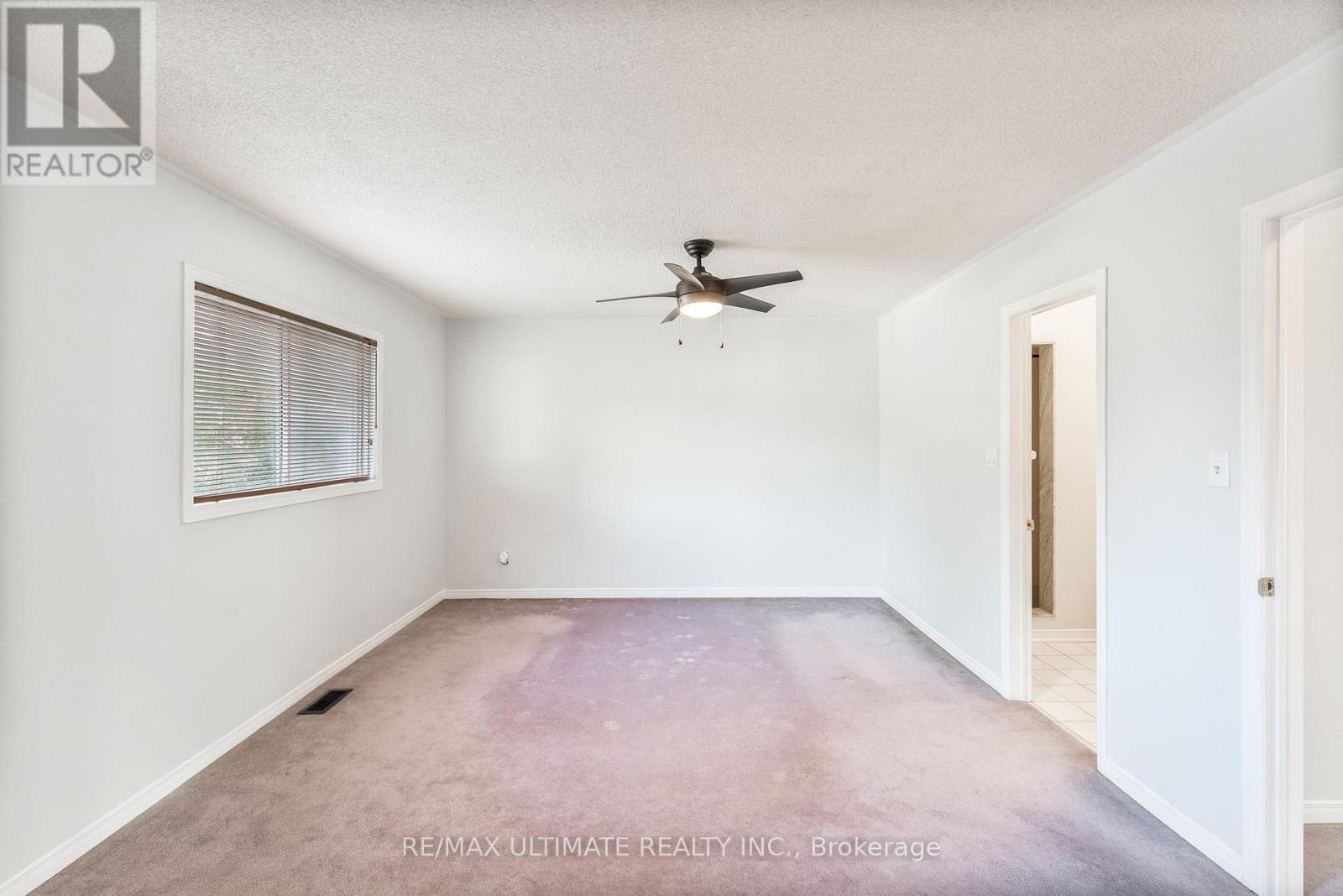 36 Bowler Street, Aurora (Bayview Wellington), Ontario  L4G 7H7 - Photo 13 - N12695594