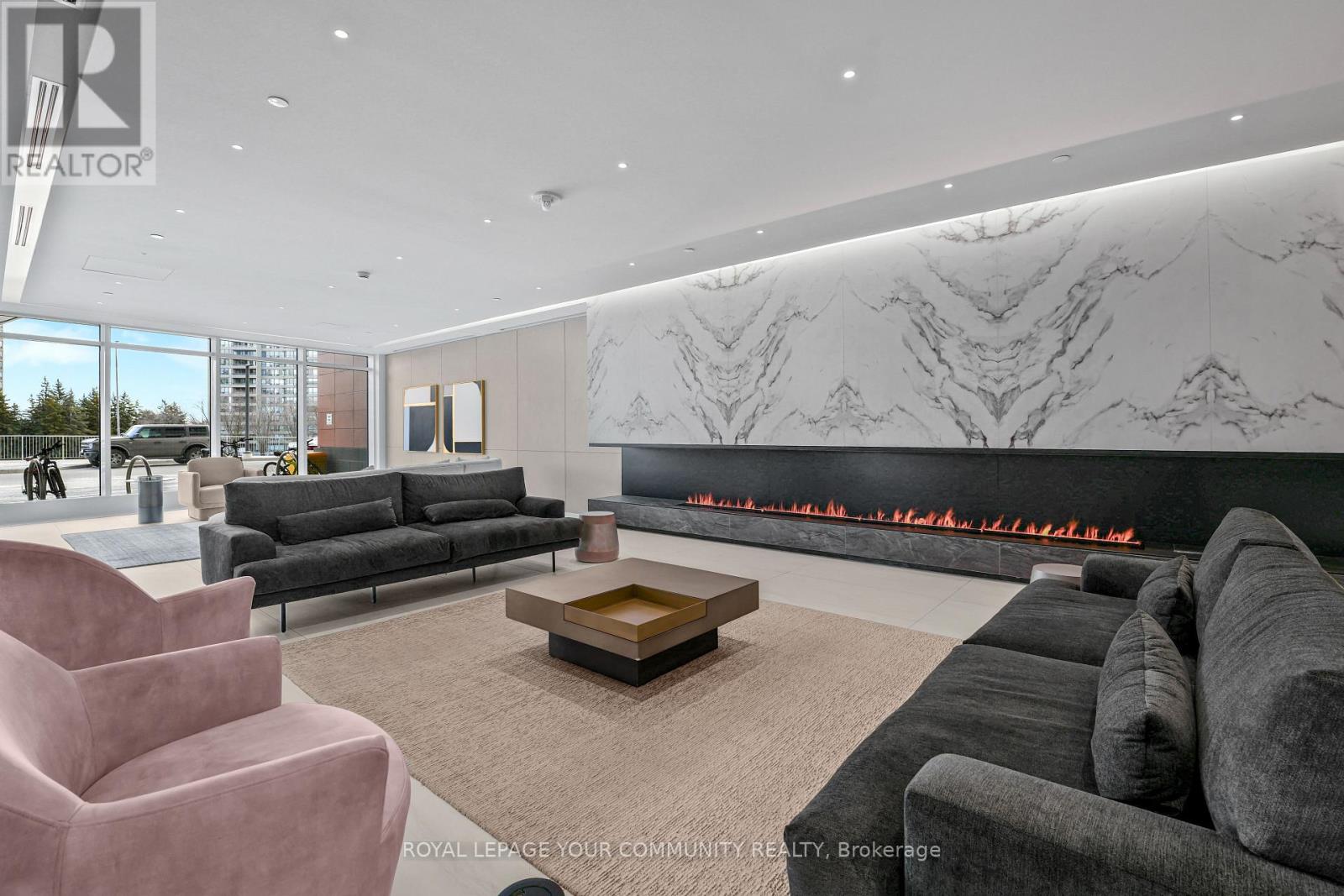 A909 - 30 Upper Mall Way, Vaughan, Ontario  L4J 0L7 - Photo 3 - N12695646