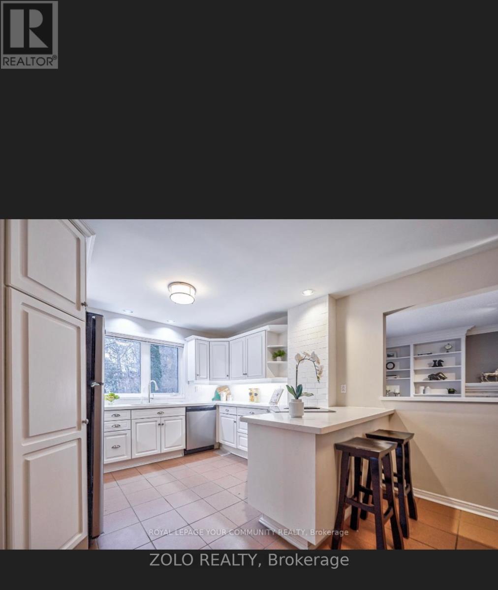 107 Ramona Boulevard, Markham (Markham Village), Ontario  L3P 2K6 - Photo 6 - N12695658