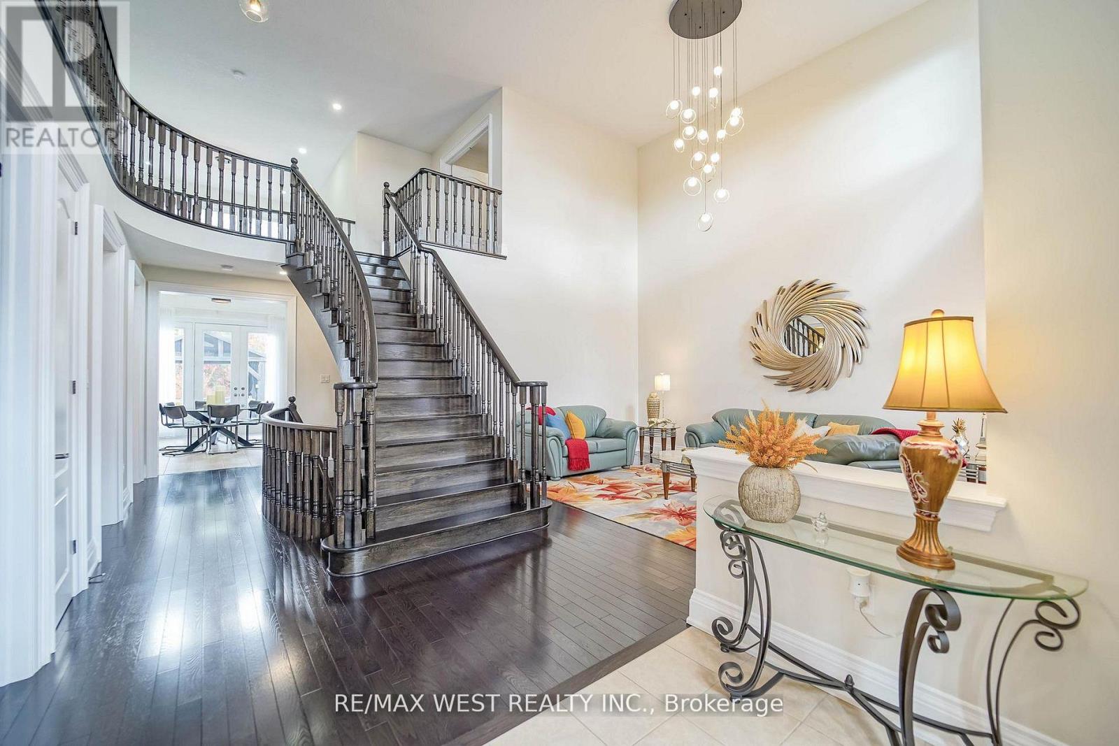 18 Wyndance Way, Uxbridge, Ontario  L9P 0B8 - Photo 3 - N12695672