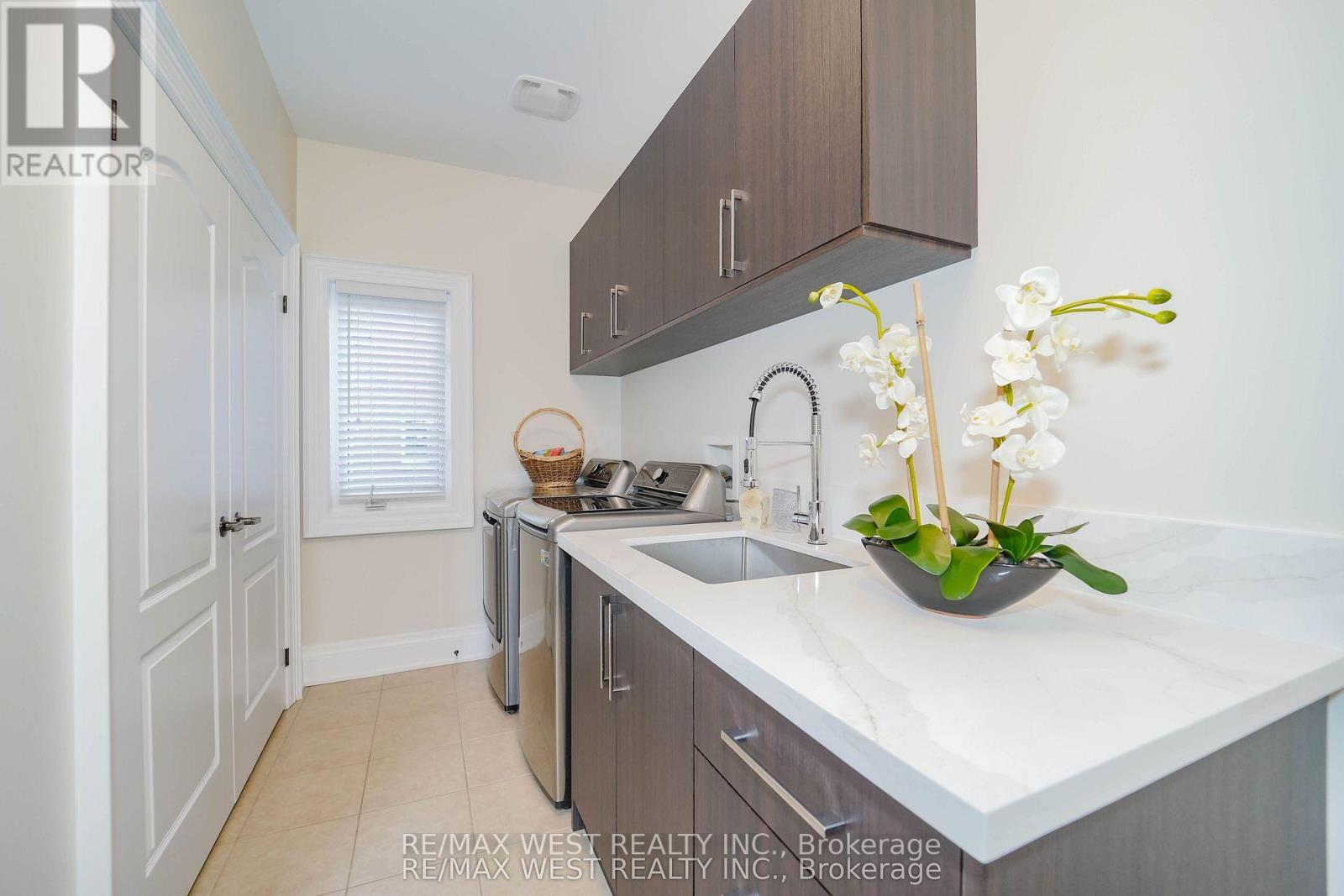 18 Wyndance Way, Uxbridge, Ontario  L9P 0B8 - Photo 5 - N12695672