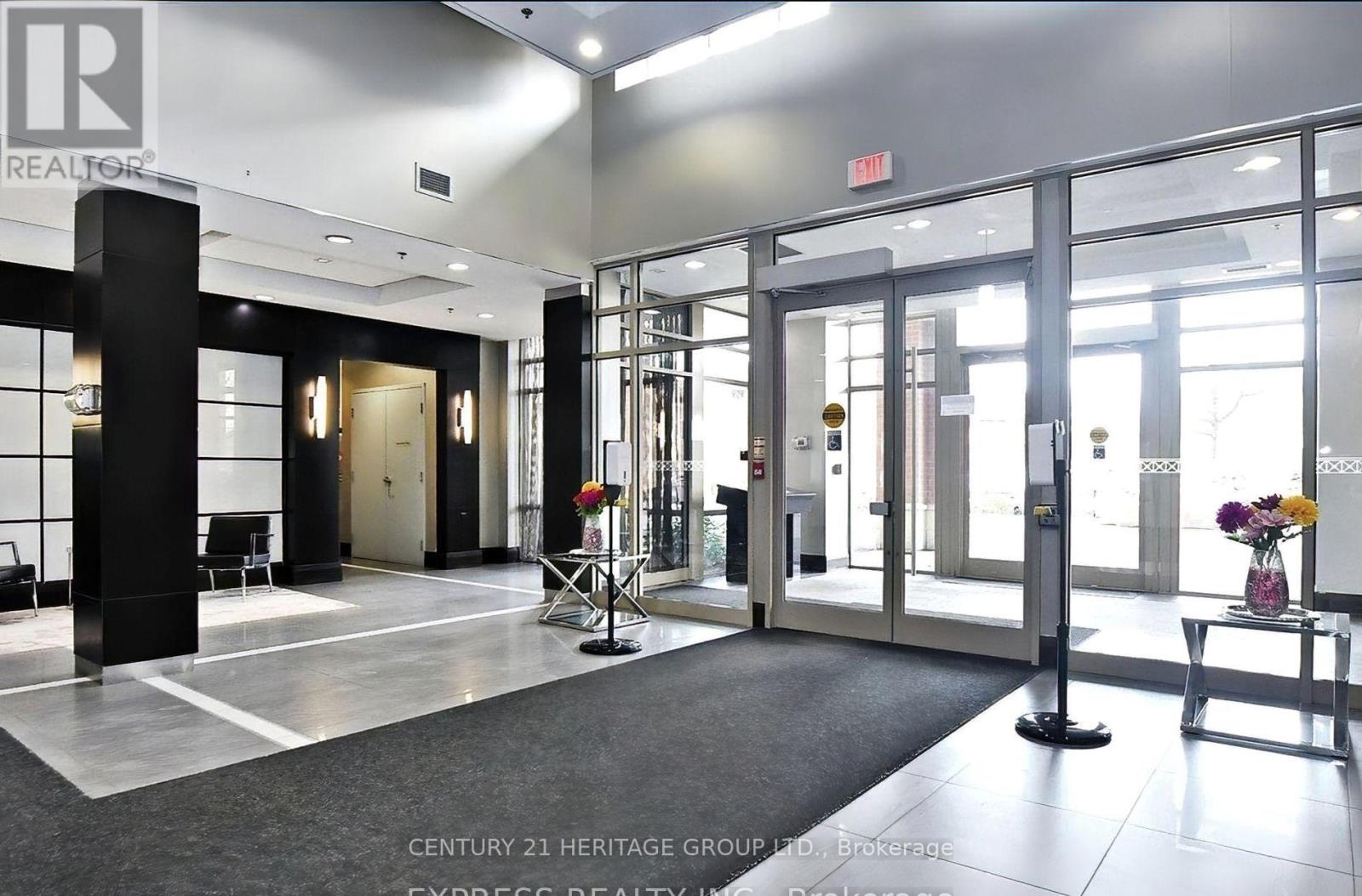 Lph6 - 73 King William Crescent, Richmond Hill, Ontario  L4B 0C2 - Photo 5 - N12695690