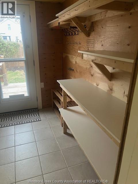 403 Clinton, Windsor, Ontario  N8X 1A7 - Photo 3 - 26001090