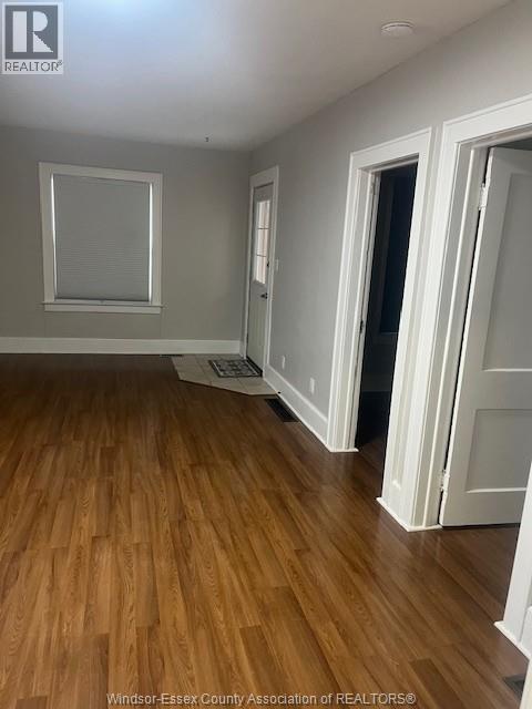 403 Clinton, Windsor, Ontario  N8X 1A7 - Photo 8 - 26001090