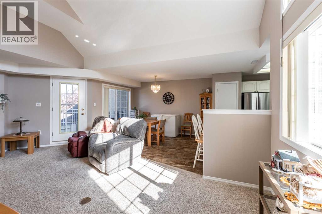 304, 221 Cameron Road Se, Medicine Hat, Alberta  T1B 4B5 - Photo 5 - A2277103