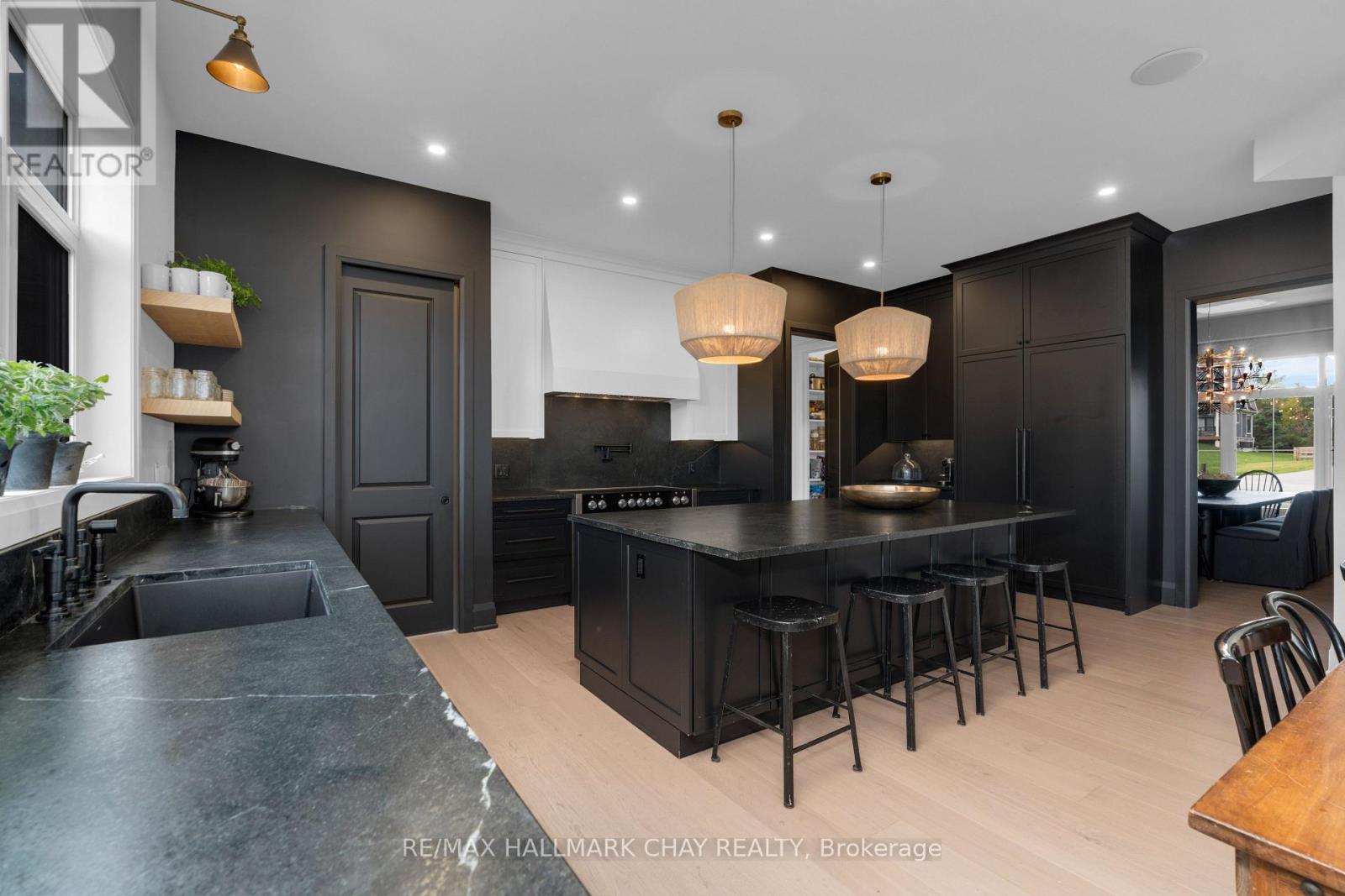 72 Georgian Grande Drive, Oro-Medonte, Ontario  L0K 1E0 - Photo 11 - S12477783