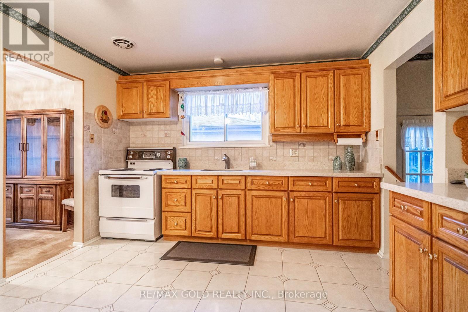 45 Belmont Drive, Brampton, Ontario  L6T 2K5 - Photo 13 - W12694920