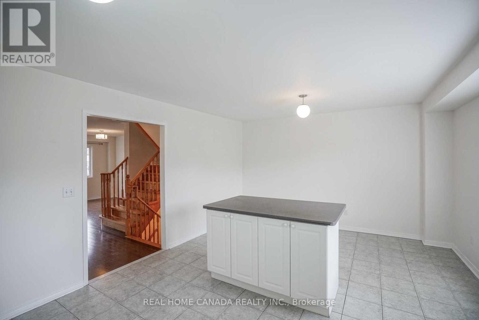 3323 Southwick Street, Mississauga, Ontario  L5M 7K9 - Photo 17 - W12695468