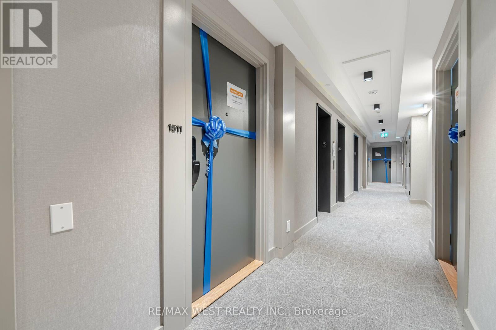 1511 - 335 Wheat Boom Drive, Oakville, Ontario  L6H 7X4 - Photo 5 - W12695482