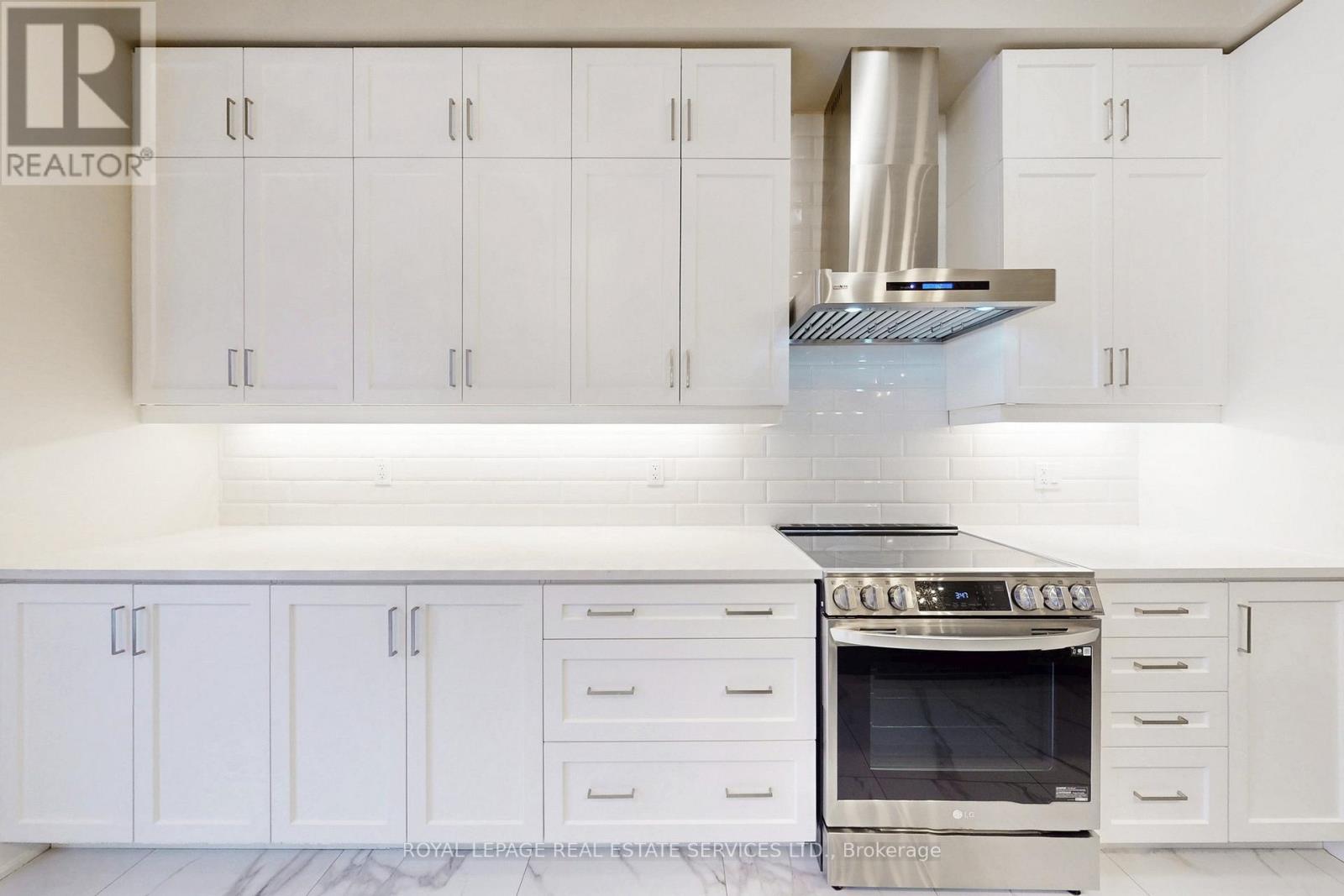 3359 Post Road, Oakville, Ontario  L6H 0Y5 - Photo 33 - W12695486