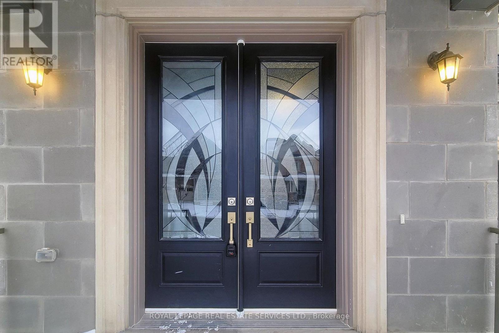 3359 Post Road, Oakville, Ontario  L6H 0Y5 - Photo 4 - W12695486