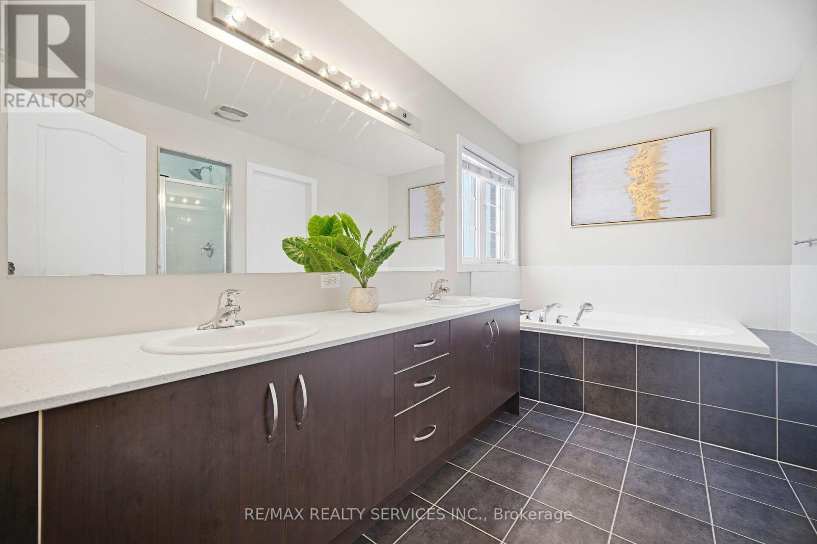 82 Waterville Way, Caledon, Ontario  L7C 3P2 - Photo 28 - W12695490