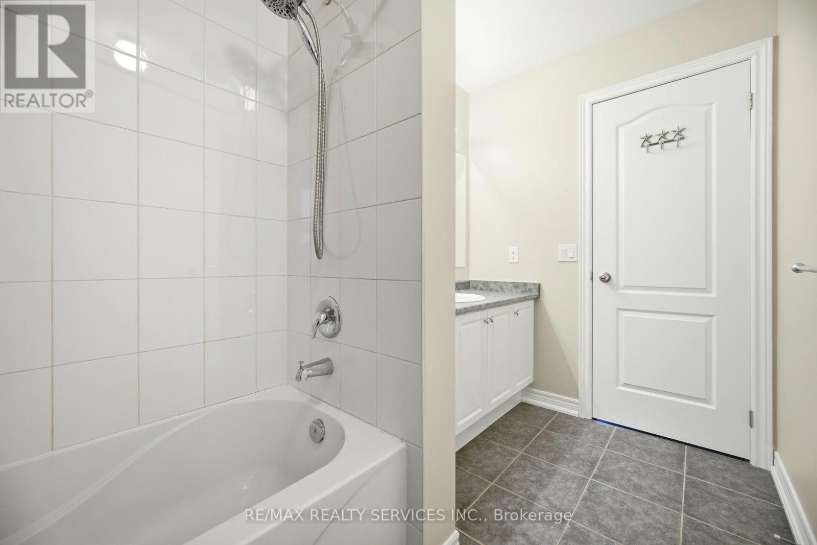 82 Waterville Way, Caledon, Ontario  L7C 3P2 - Photo 38 - W12695490