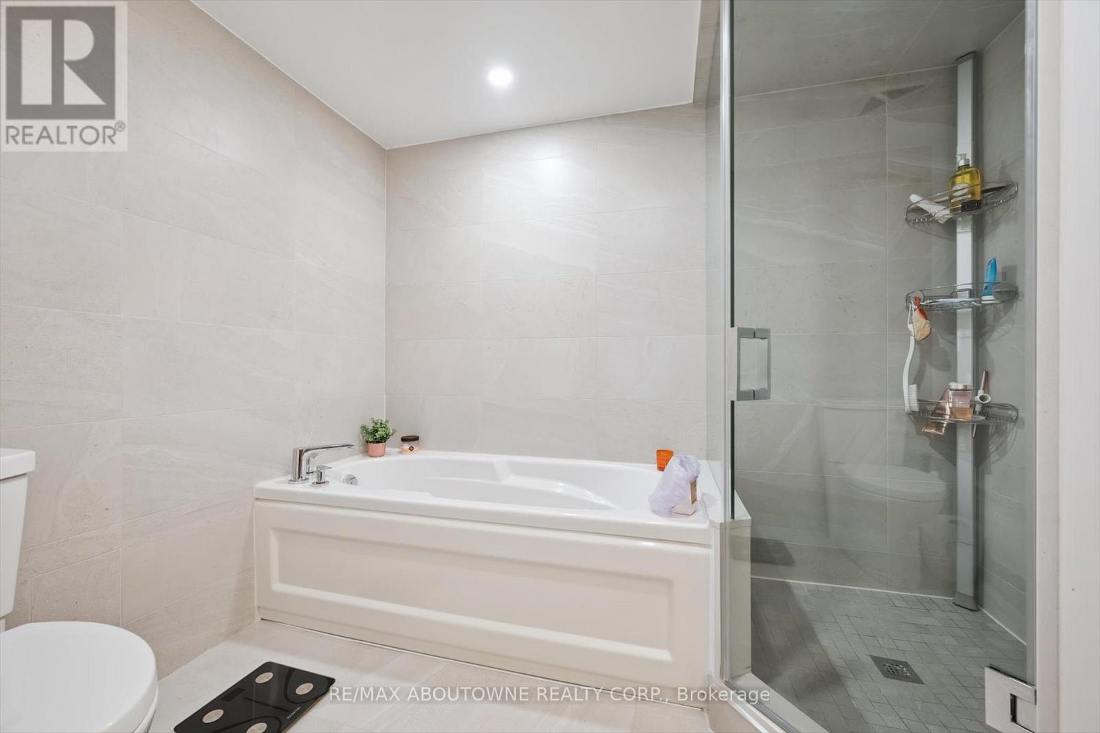 1709 - 101 Subway Crescent, Toronto, Ontario  M9B 6K4 - Photo 23 - W12695524