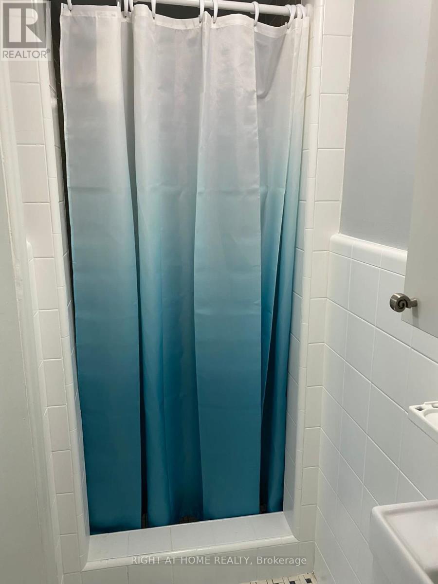 1 - 9 Donald Avenue, Toronto, Ontario  M6M 1J7 - Photo 9 - W12695538