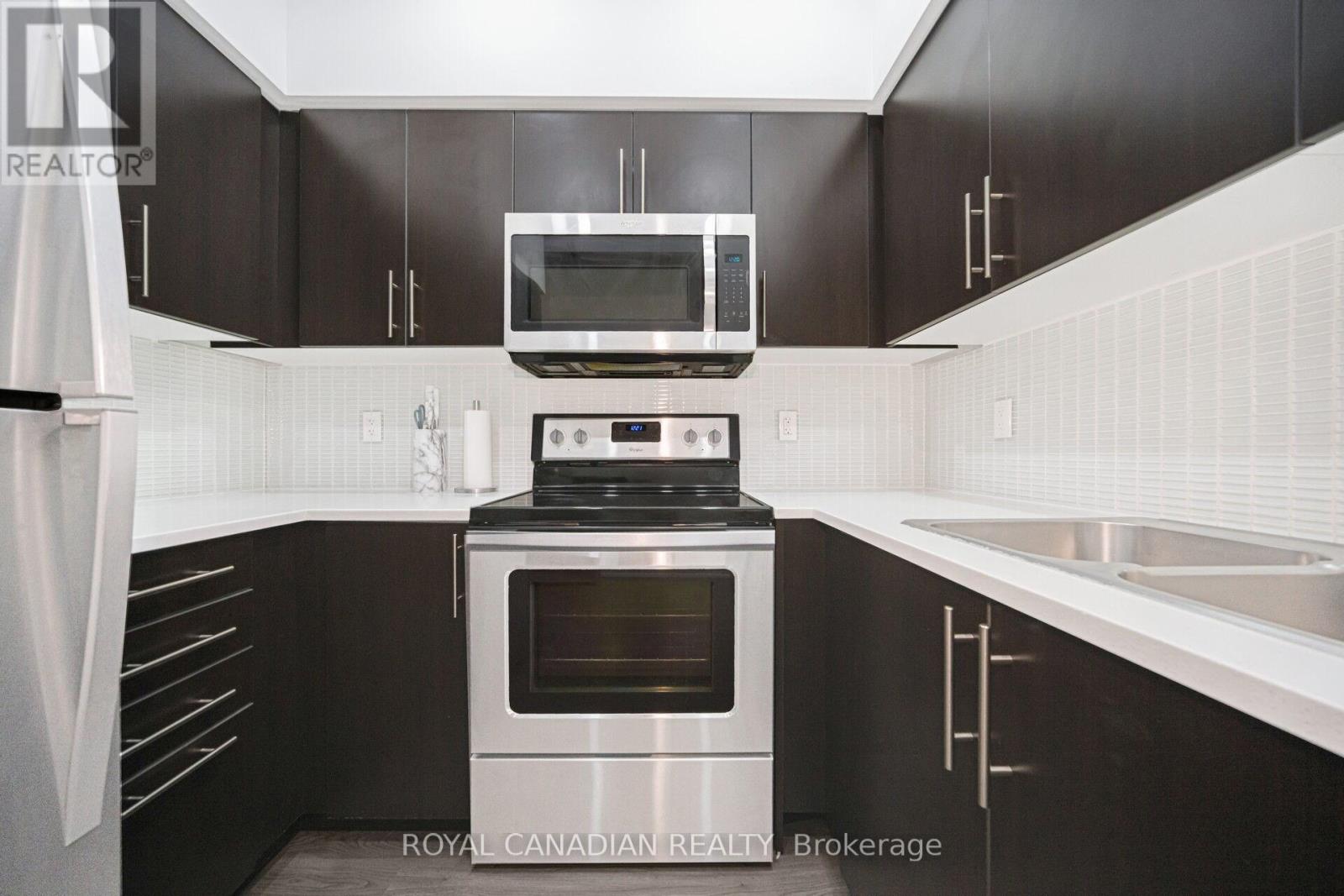 308 - 55 Speers Road, Oakville, Ontario  L6K 0H9 - Photo 17 - W12695548