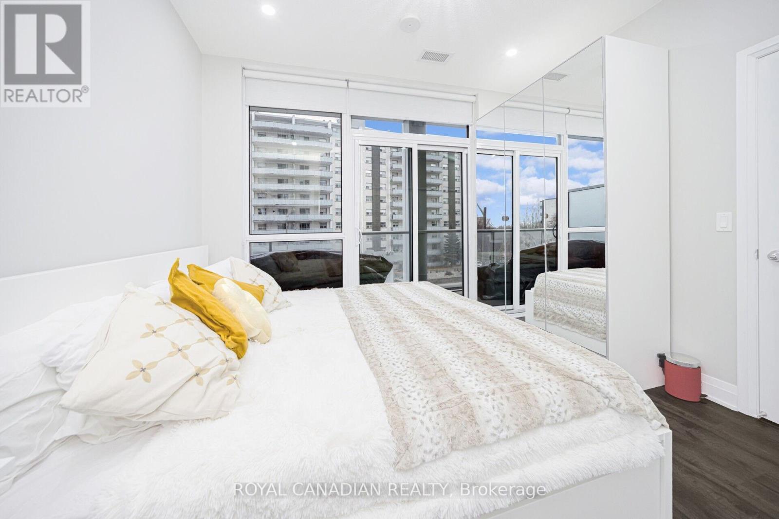 308 - 55 Speers Road, Oakville, Ontario  L6K 0H9 - Photo 33 - W12695548