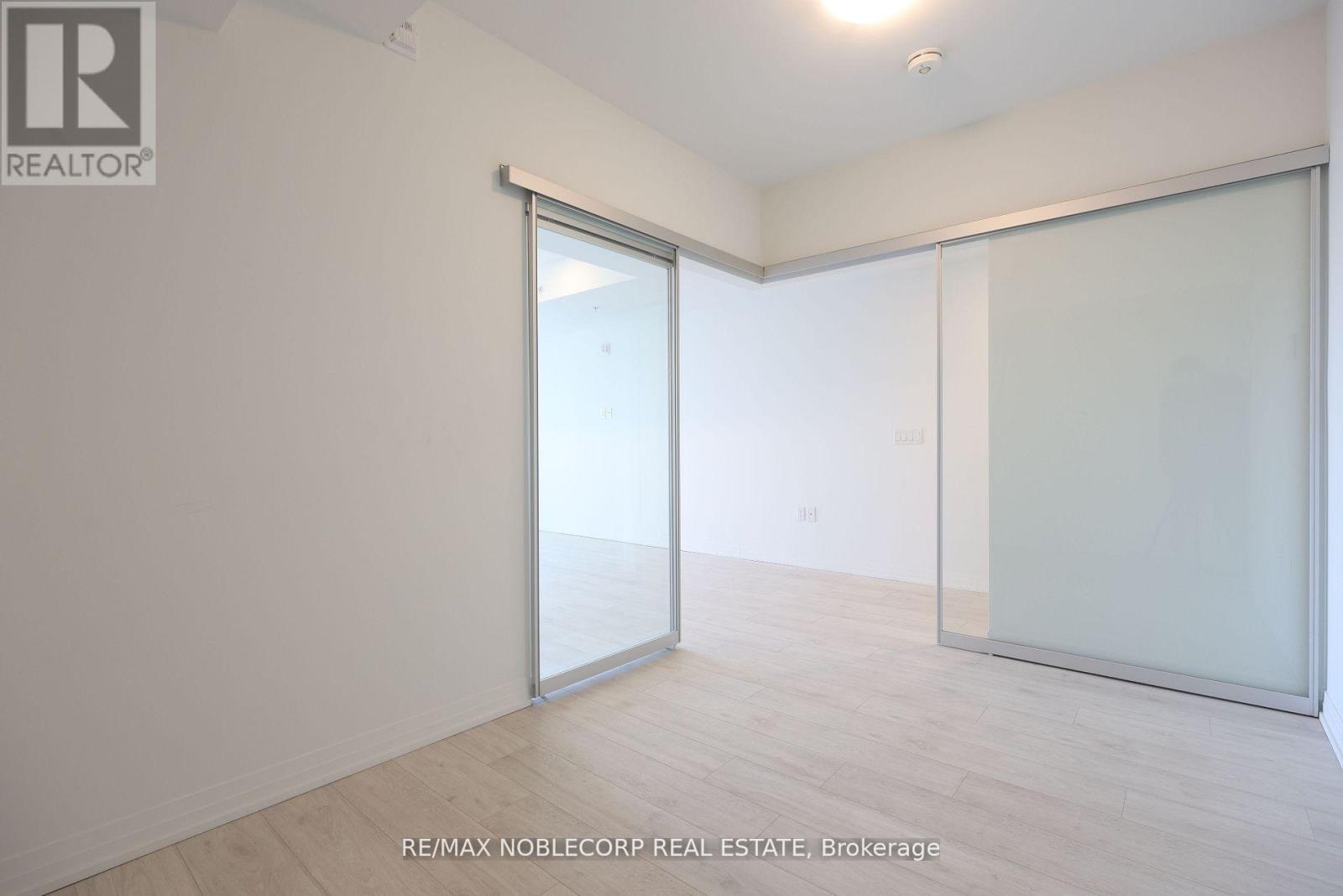 510 - 408 Browns Line, Toronto, Ontario  M8W 0C3 - Photo 11 - W12695550