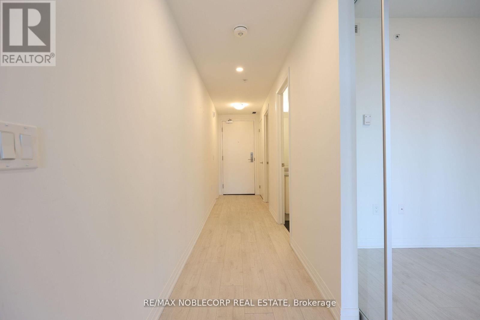 510 - 408 Browns Line, Toronto, Ontario  M8W 0C3 - Photo 5 - W12695550