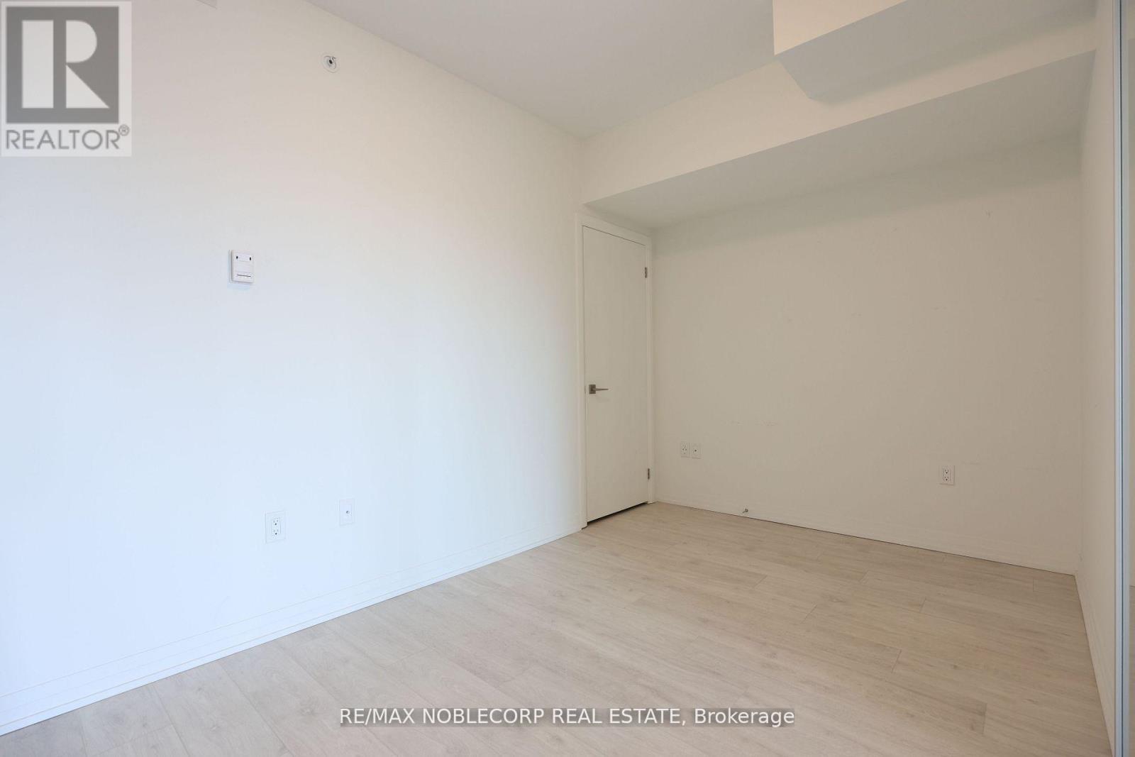 510 - 408 Browns Line, Toronto, Ontario  M8W 0C3 - Photo 8 - W12695550