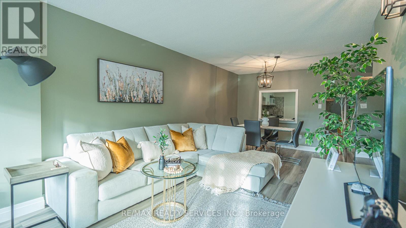 203 - 8 Lisa Street, Brampton, Ontario  L6T 4S6 - Photo 1 - W12695558