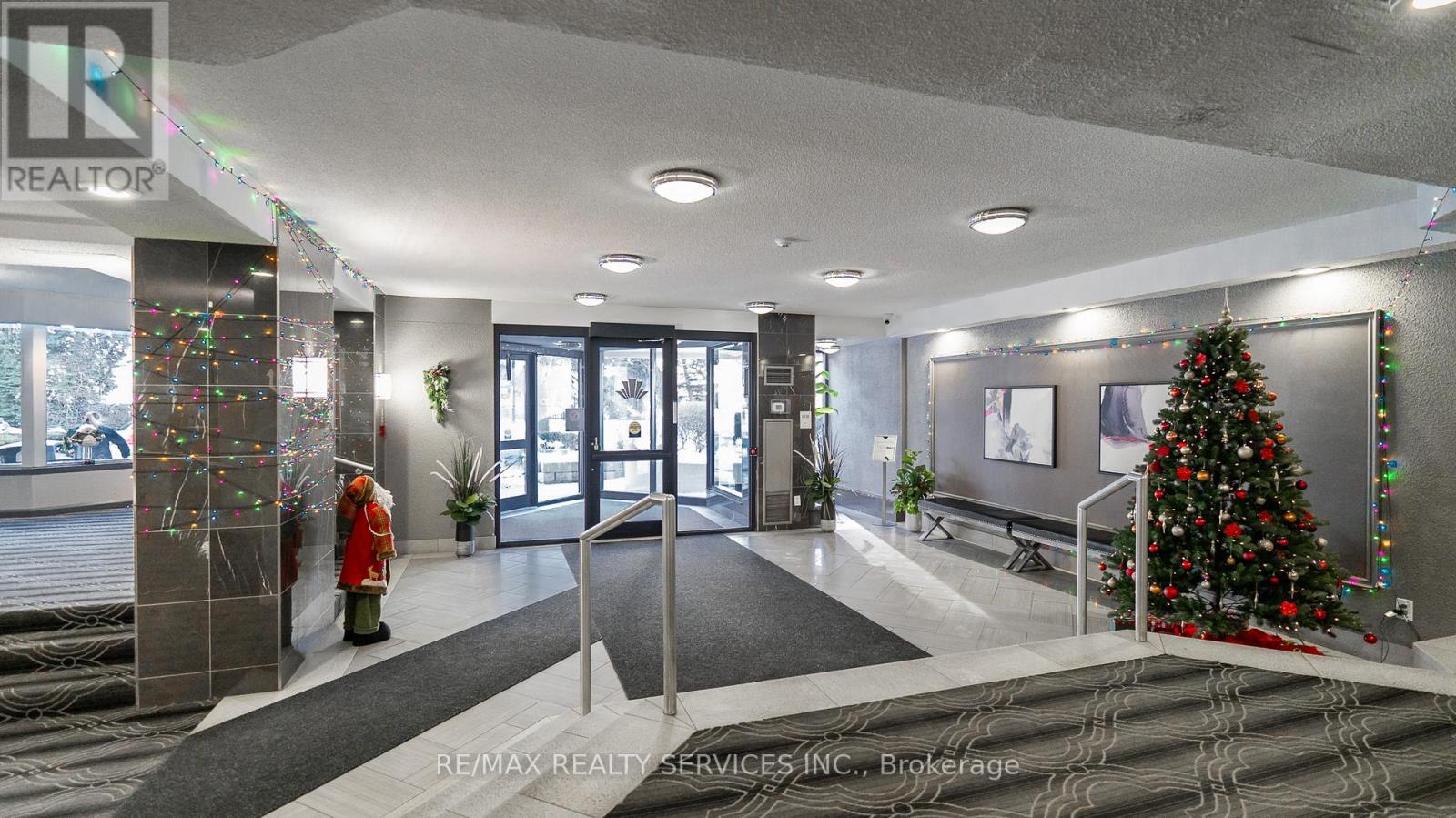 203 - 8 Lisa Street, Brampton, Ontario  L6T 4S6 - Photo 17 - W12695558