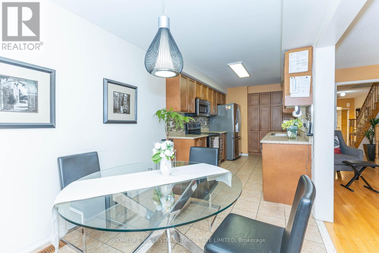 96 Delport Close, Brampton, Ontario  L6P 3T1 - Photo 13 - W12695628