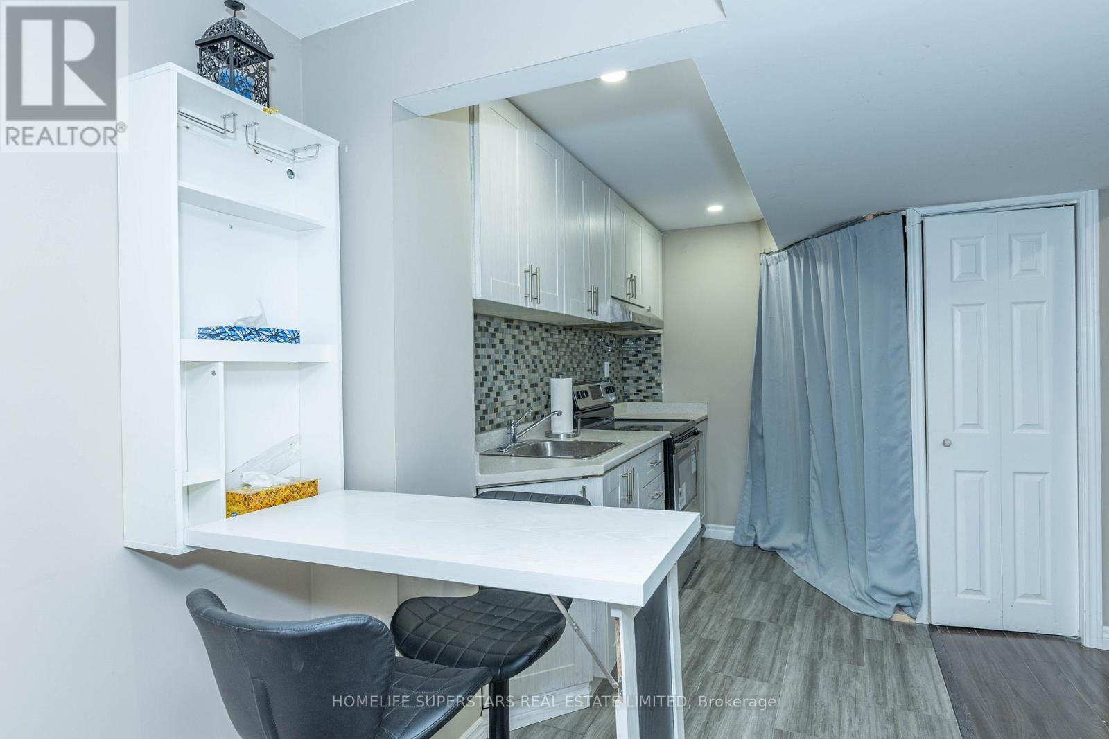 96 Delport Close, Brampton, Ontario  L6P 3T1 - Photo 44 - W12695628