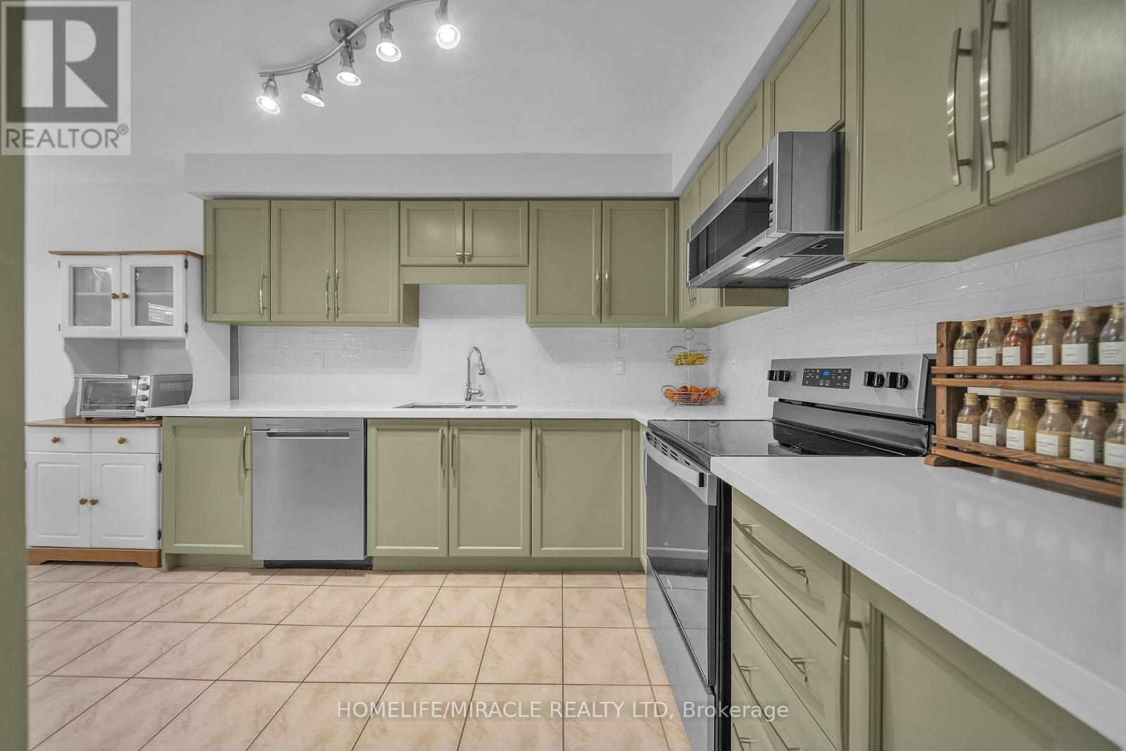 279 Van Allen Gate, Milton, Ontario  L9T 5Y9 - Photo 7 - W12695640