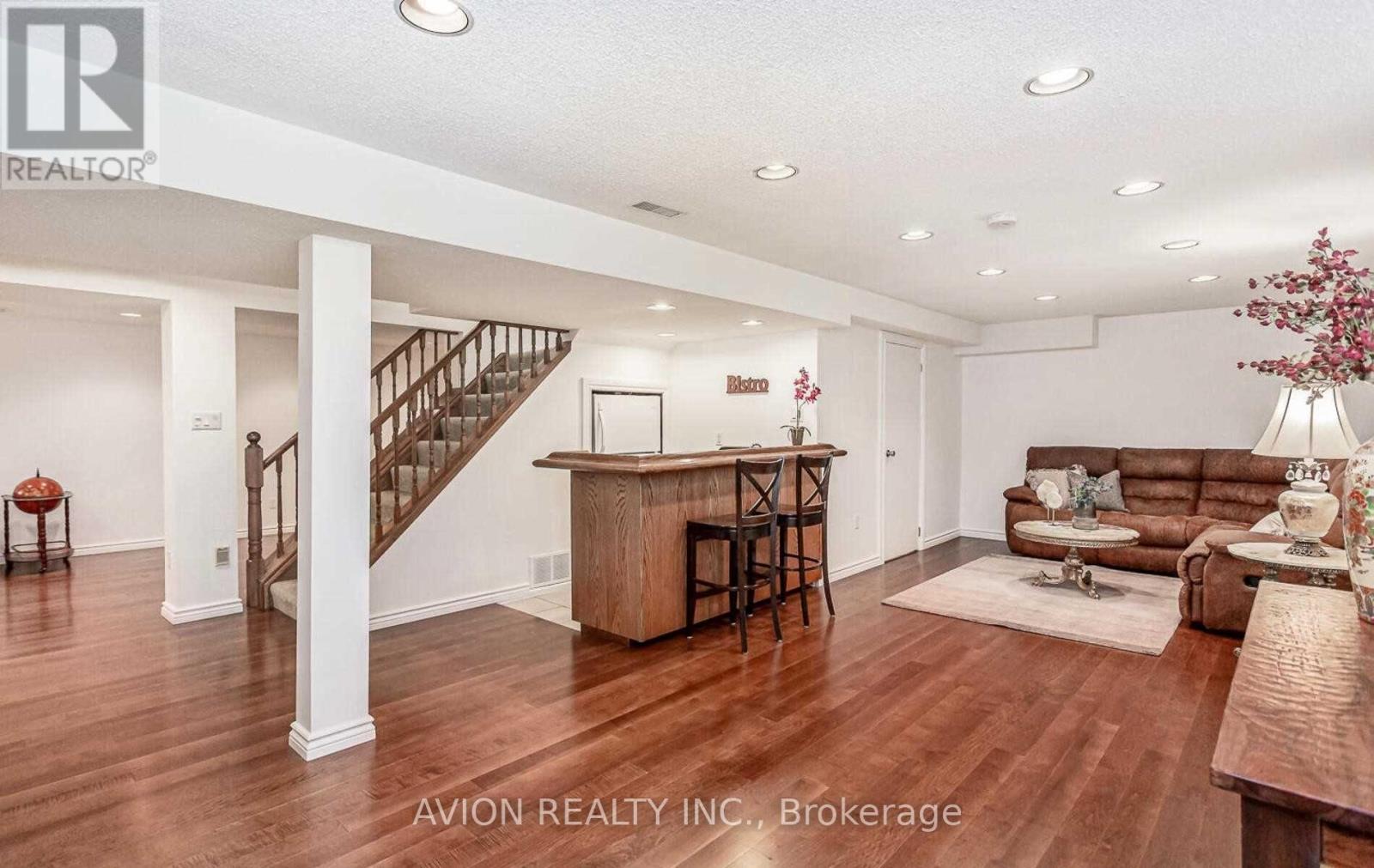 93 Waldie Road, Oakville, Ontario  L6L 6G5 - Photo 29 - W12695650