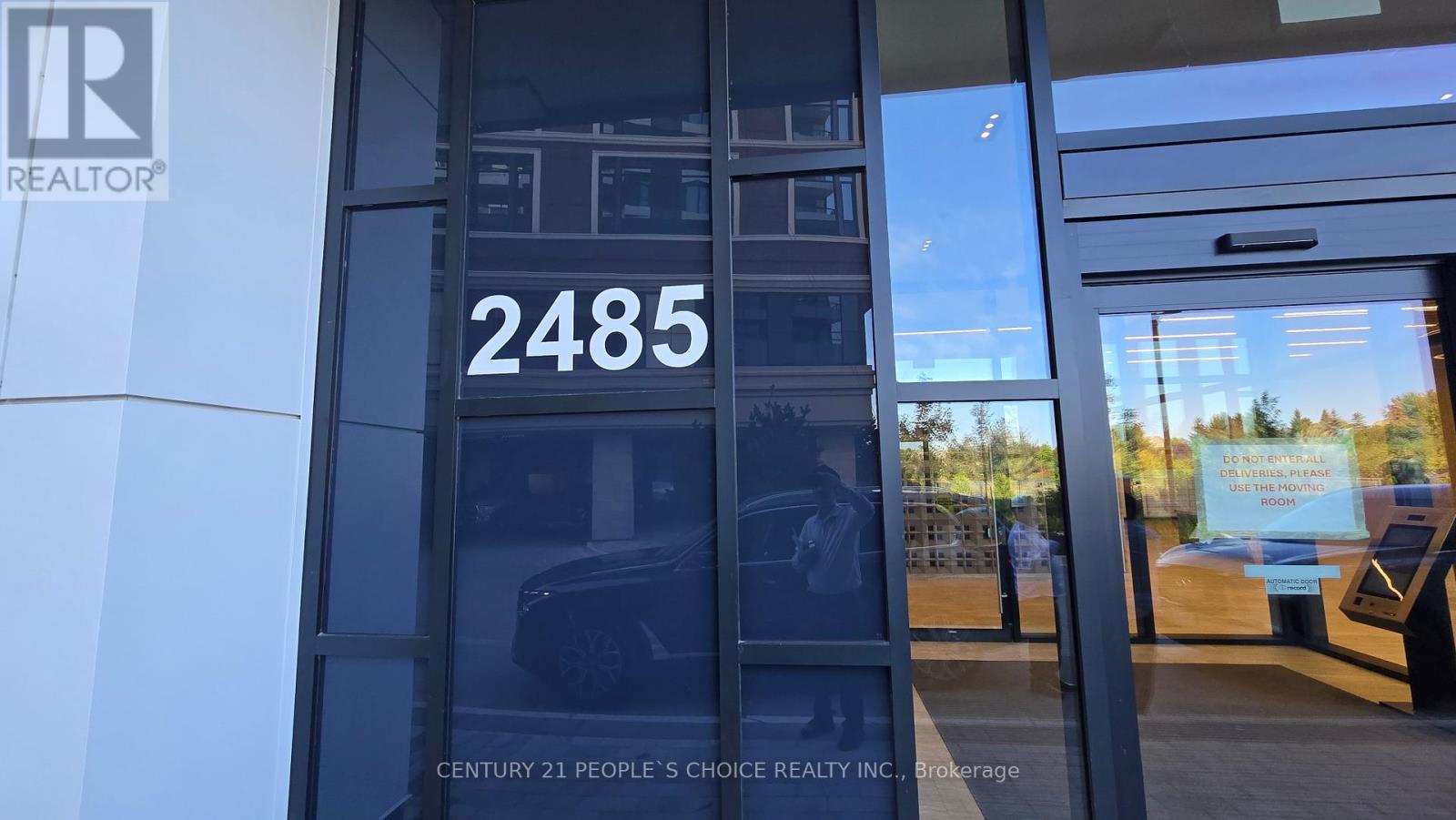 404 - 2485 Eglinton Avenue W, Mississauga, Ontario  L5M 2T1 - Photo 3 - W12695692