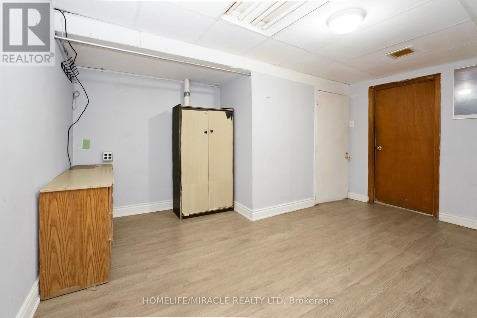 66 Avening Drive, Toronto, Ontario  M9V 1Y1 - Photo 30 - W12695712