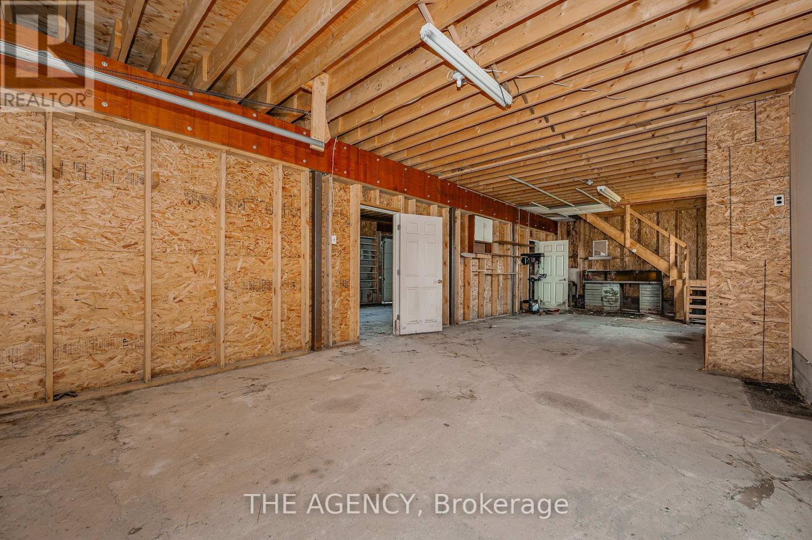 631 Four Mile Creek Road, Niagara-On-The-Lake, Ontario  L0S 1J0 - Photo 35 - X12585784