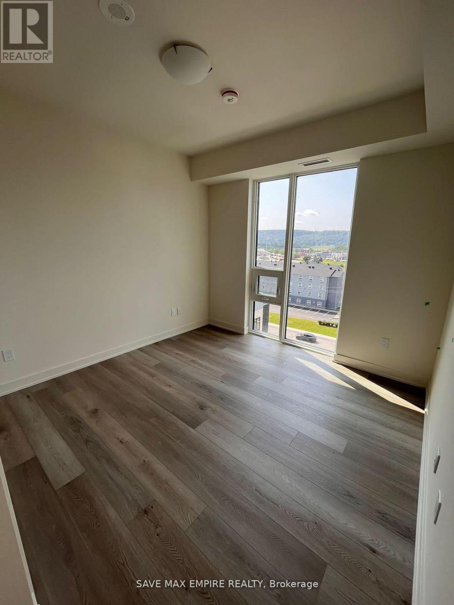 502 - 385 Winston Road, Grimsby, Ontario  L3M 0J3 - Photo 11 - X12695502