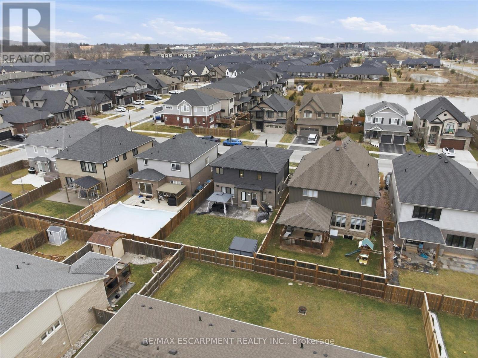 8 Myrtle Street, Pelham, Ontario  L0S 1E6 - Photo 45 - X12695518