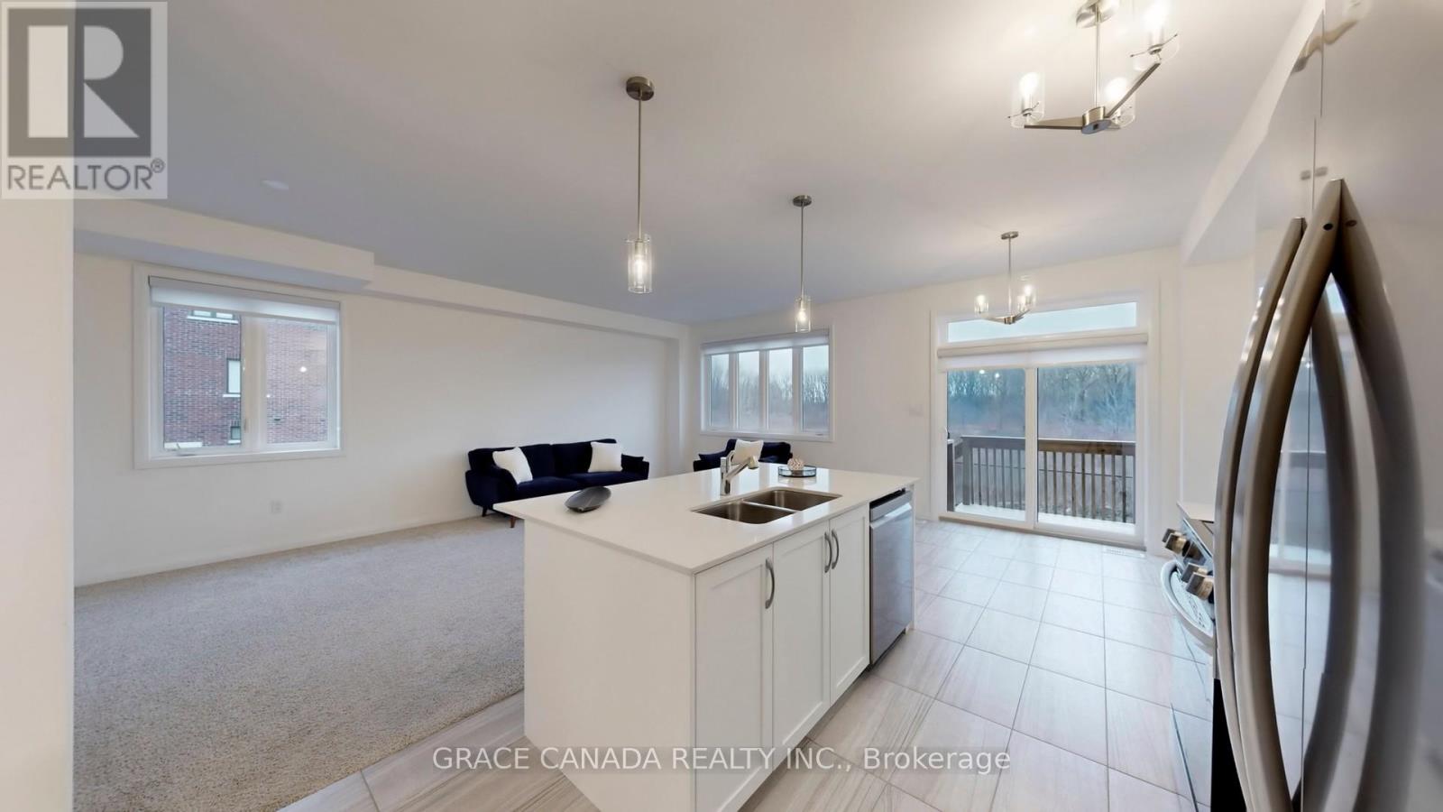 231 Alessio Drive, Hamilton, Ontario  L9B 0K4 - Photo 13 - X12695536