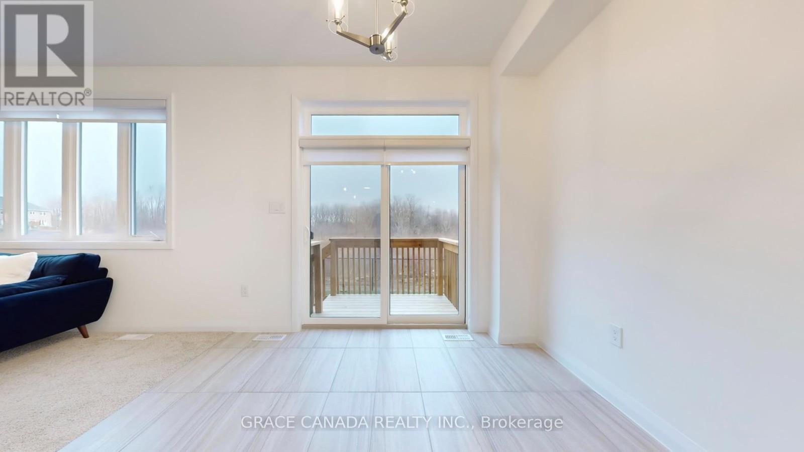 231 Alessio Drive, Hamilton, Ontario  L9B 0K4 - Photo 17 - X12695536