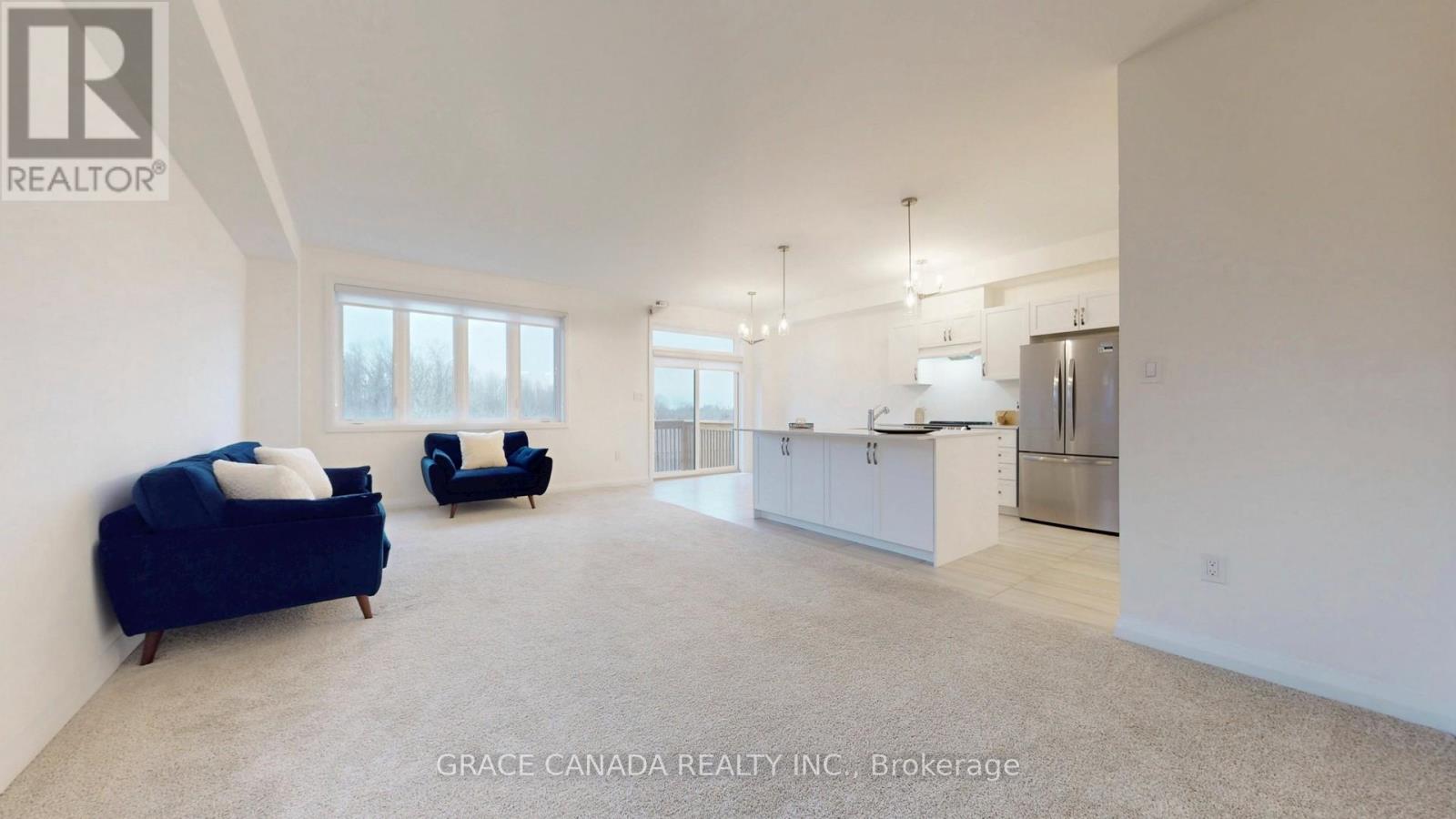 231 Alessio Drive, Hamilton, Ontario  L9B 0K4 - Photo 8 - X12695536