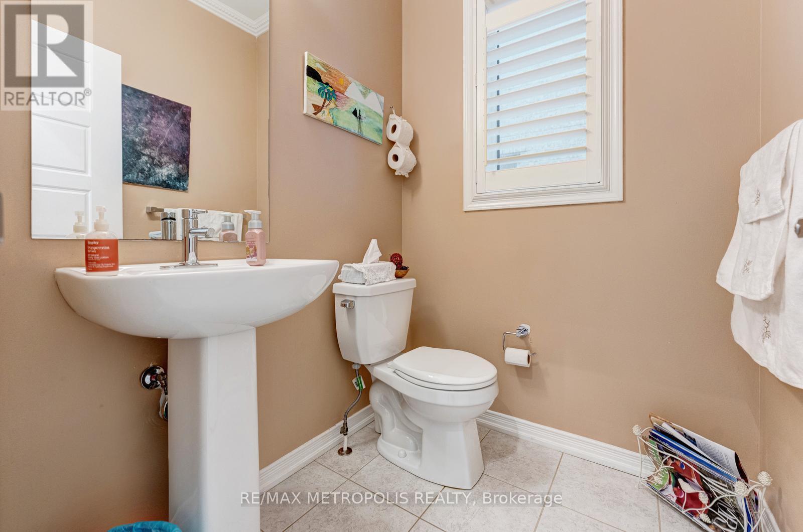 Main - 112 Longboat Run, Brantford, Ontario  N3T 6P4 - Photo 10 - X12695540