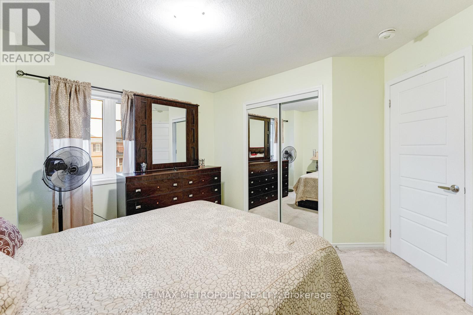 Main - 112 Longboat Run, Brantford, Ontario  N3T 6P4 - Photo 40 - X12695540