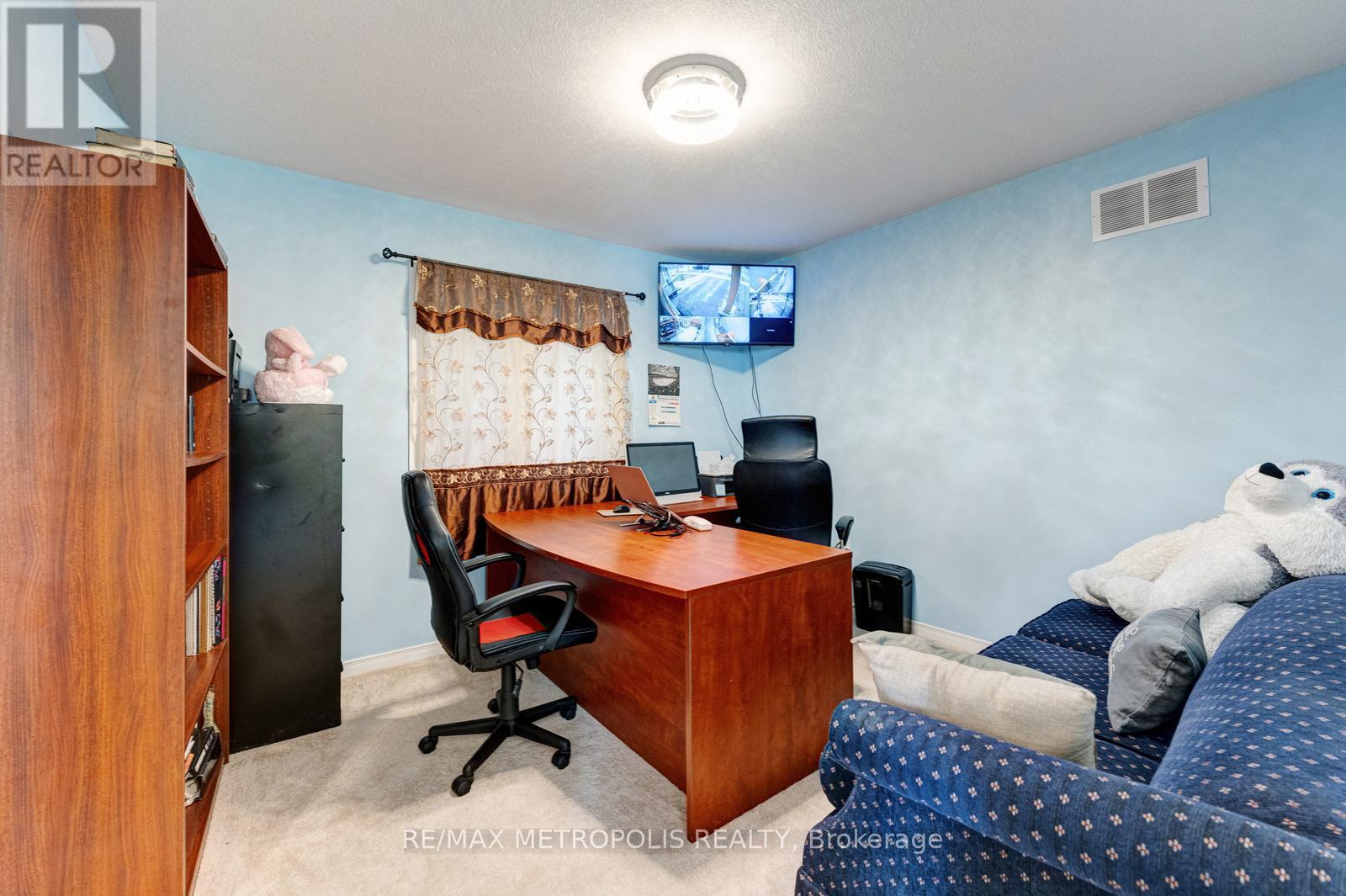 Main - 112 Longboat Run, Brantford, Ontario  N3T 6P4 - Photo 41 - X12695540