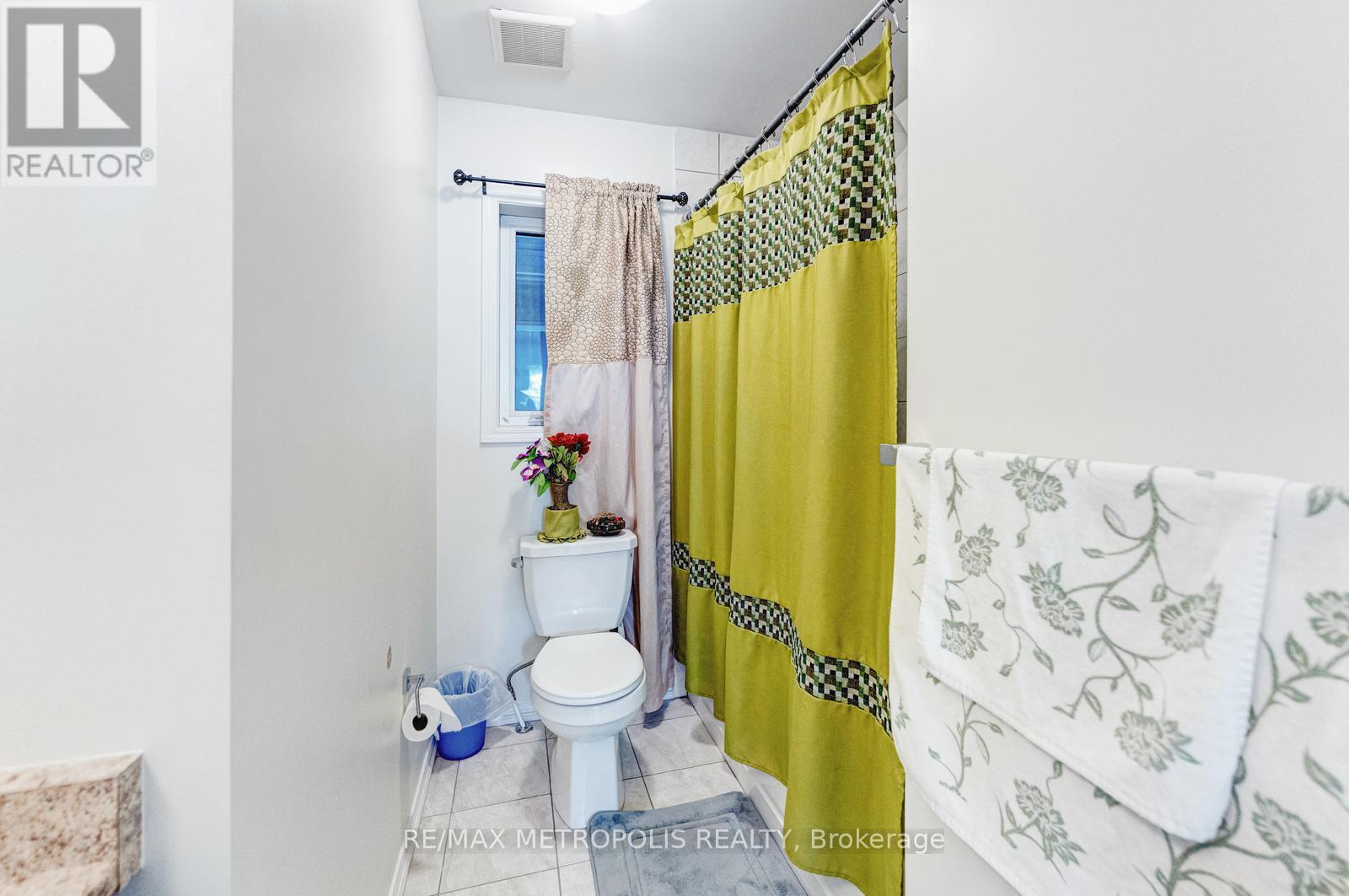 Main - 112 Longboat Run, Brantford, Ontario  N3T 6P4 - Photo 43 - X12695540