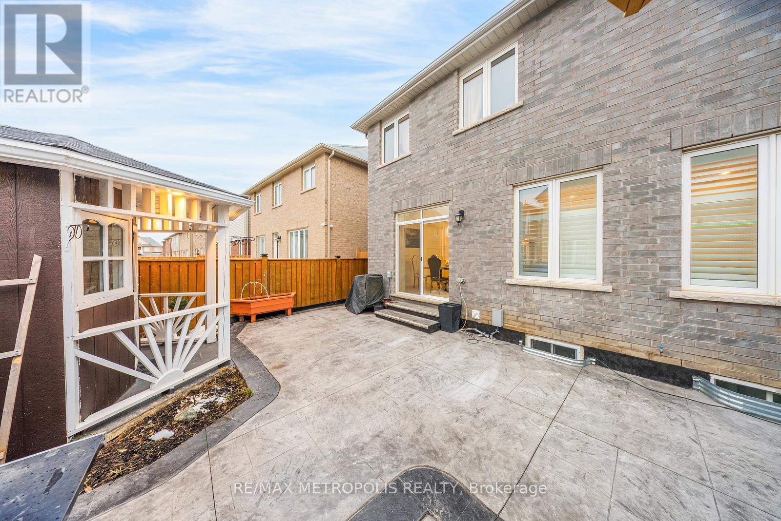 Main - 112 Longboat Run, Brantford, Ontario  N3T 6P4 - Photo 50 - X12695540