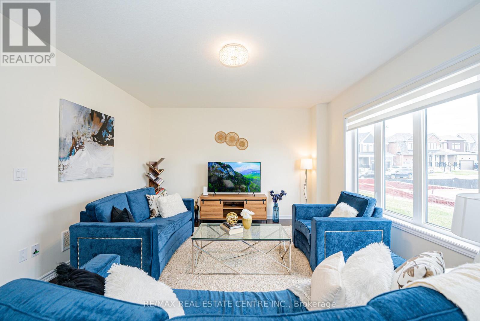 22 Oaktree Drive, Haldimand, Ontario  N3W 0E6 - Photo 12 - X12695602