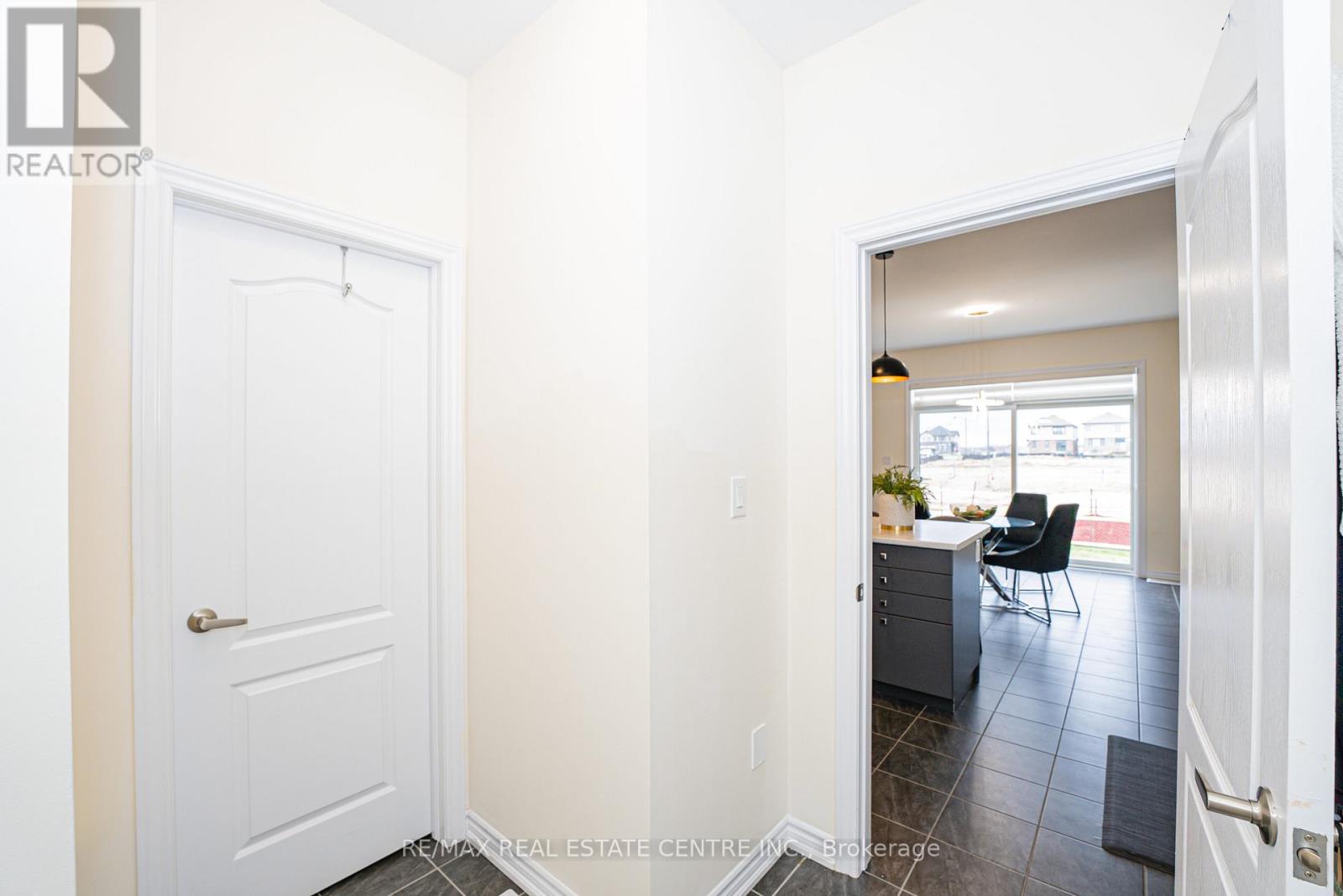 22 Oaktree Drive, Haldimand, Ontario  N3W 0E6 - Photo 19 - X12695602